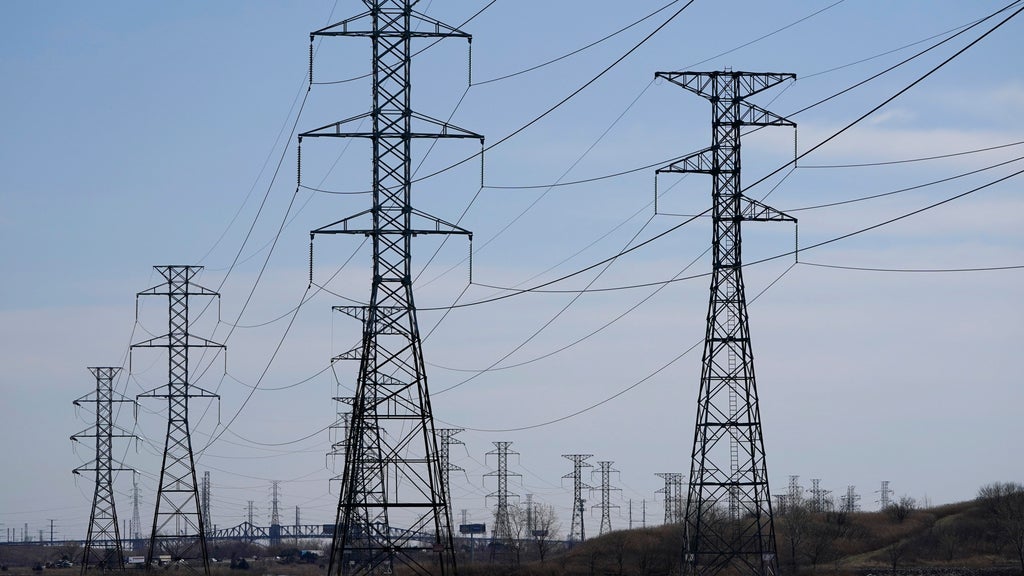 PG&E begins restoring power to Bay Area customers as fire weather conditions improve — CBS Bay Area (KPIX), Monterey Community news