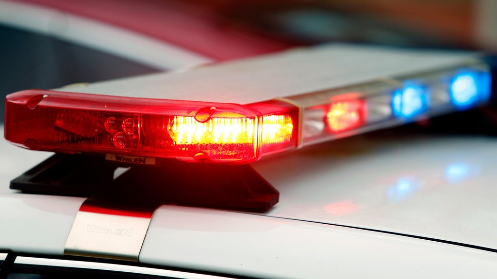 Man arrested after Fairfield home invasion robbery involving shotgun, police say โ CBS Bay Area (KPIX), Monterey Dining news