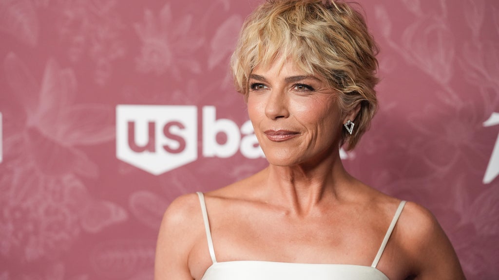 Actress Selma Blair arraigned following arrest for incident related to flight from LAX to JFK — CBS Bay Area (KPIX), Monterey Health news