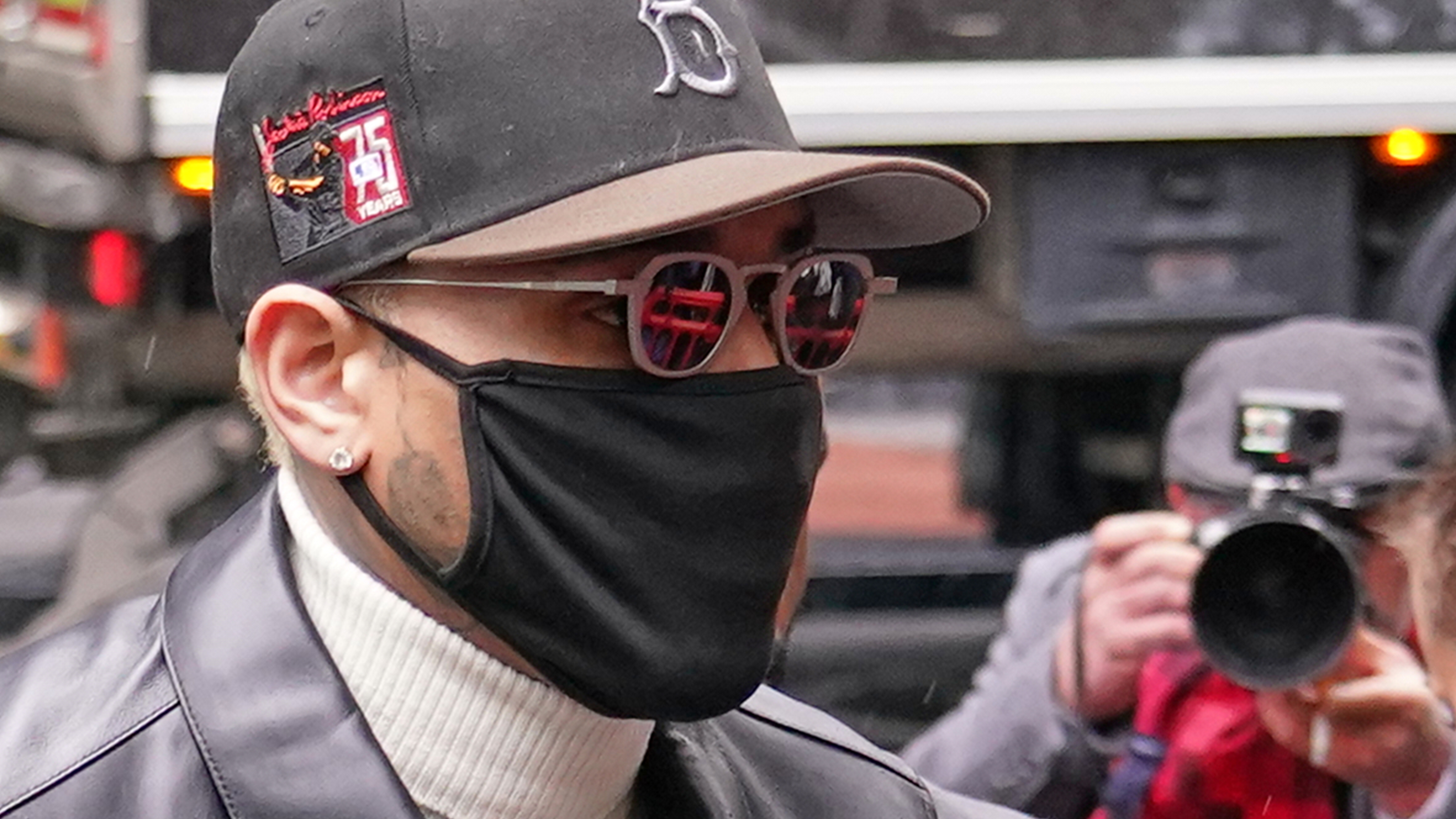Chris Brown avoids prison time for brawling at a London nightclub
โ ABC 7 Bay Area, Monterey Community news