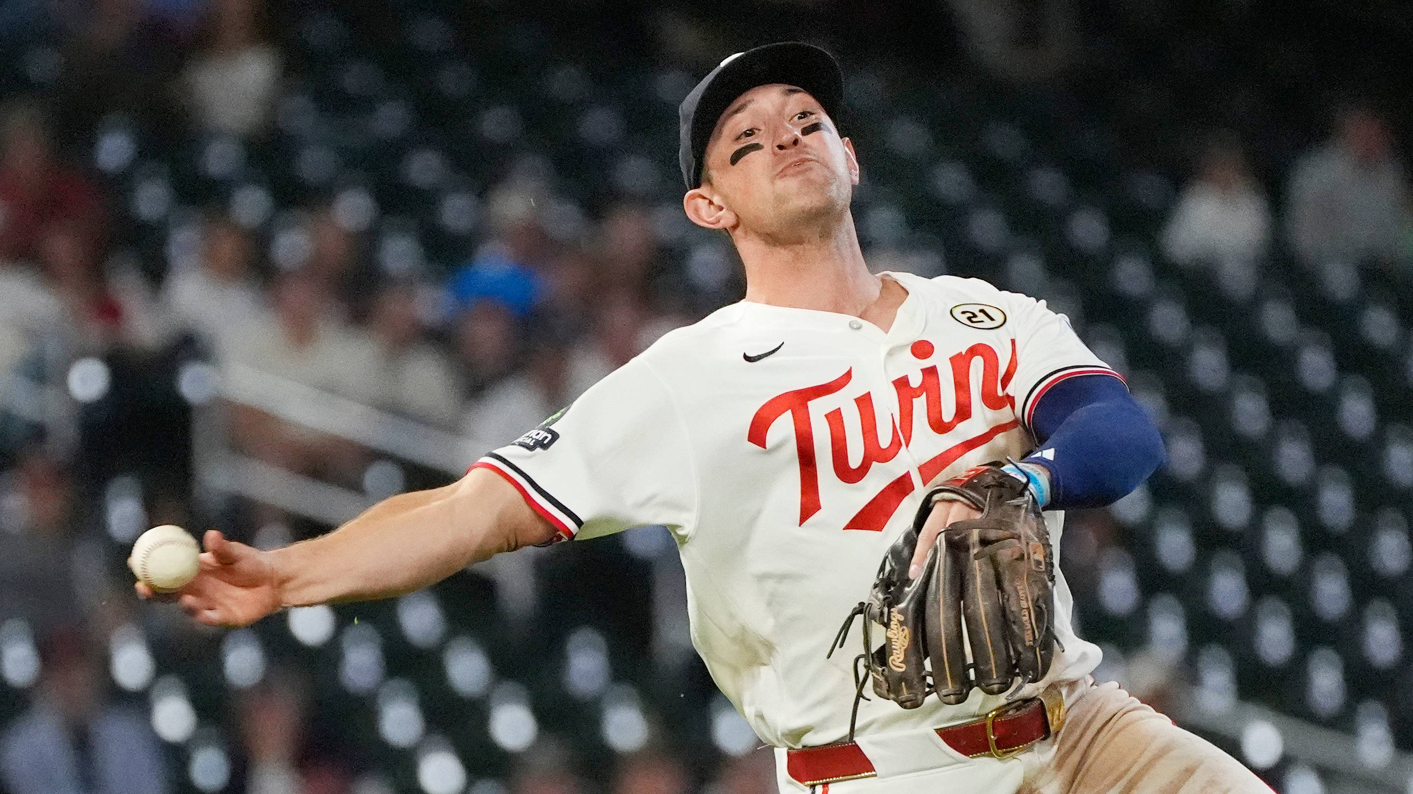 Brooks Lee's Gold Glove nomination further vindicates Twins' decision to move him to third base — Puckett's Pond (Twins), Monterey Sports news
