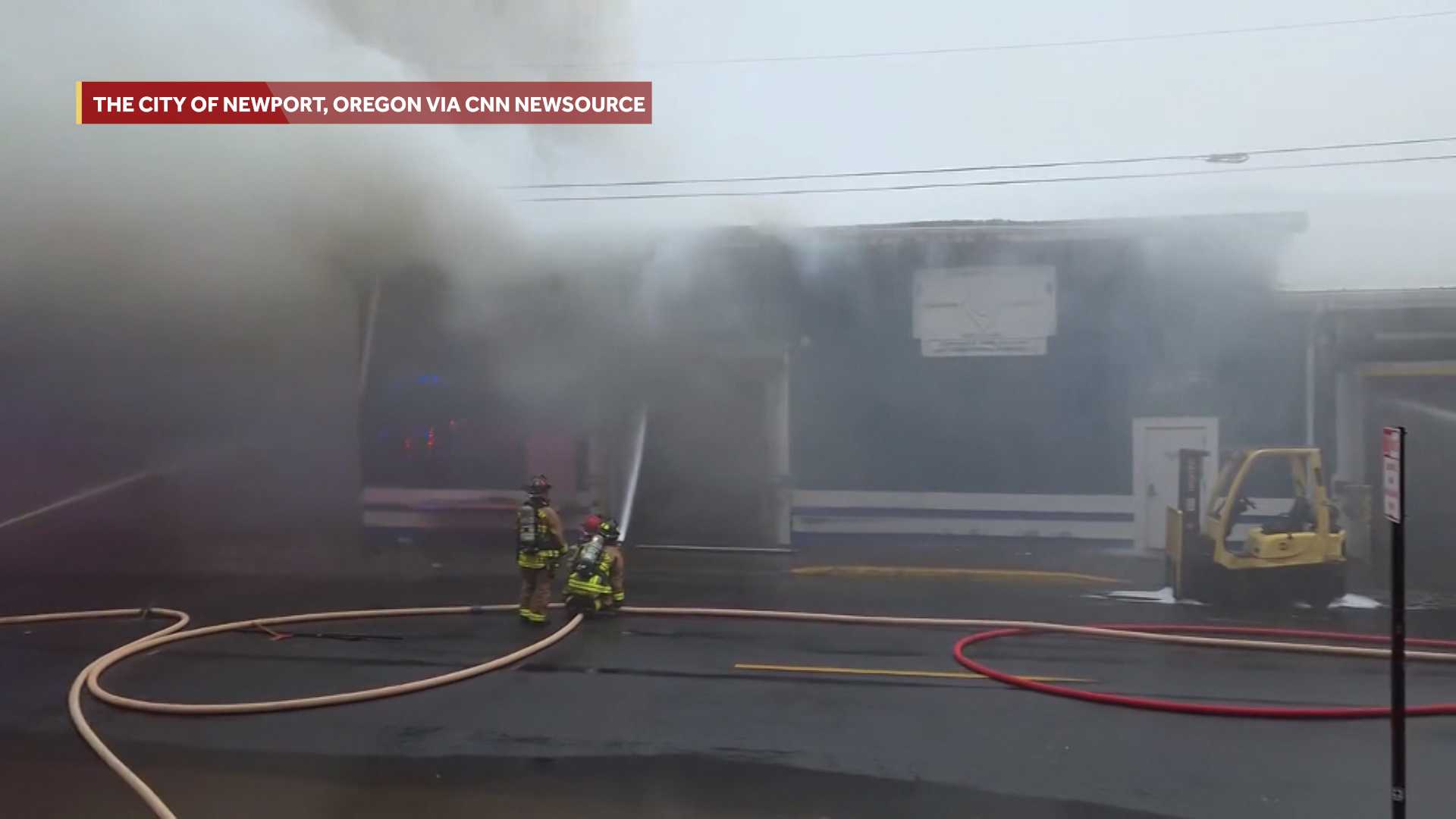 Possible ammonia contamination prompts evacuations after Oregon seafood plant fire, officials say — WESH 2 Orlando, Monterey Schools news