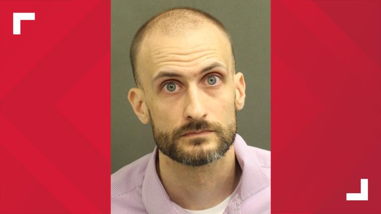 Lakeland man arrested at Disney for allegedly messaging deputy posing as 13-year-old boy — WTSP 10 Tampa Bay, Monterey Community news
