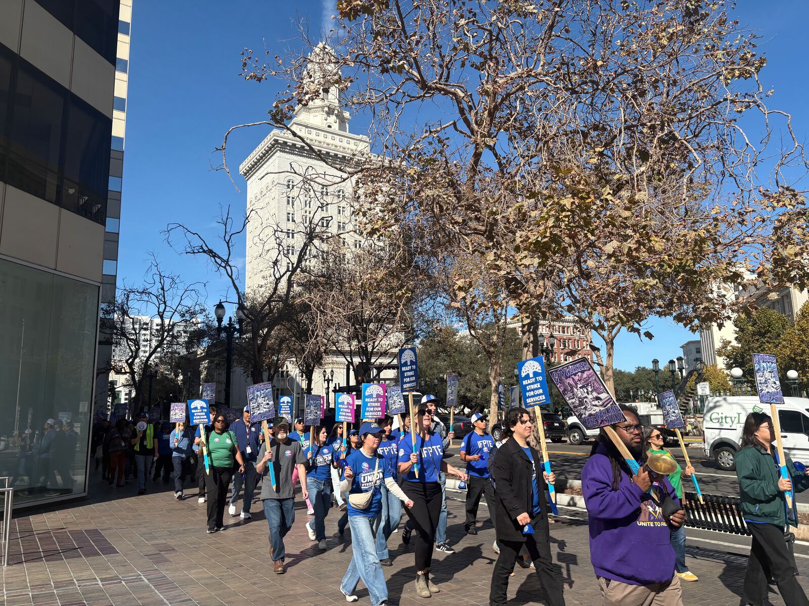 Oakland city workers will strike Nov. 5 if no deal is reached — Monterey Community news