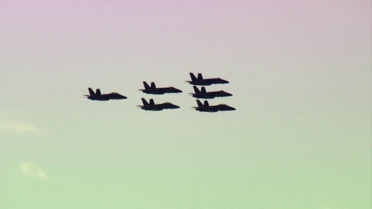 Blue Angels soar over San Francisco Bay despite fog — KTVU FOX 2 Bay Area, Monterey Arts news