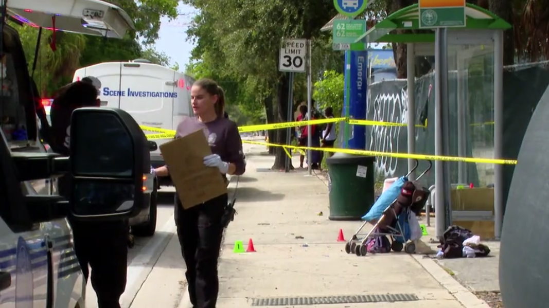 Attacker, victim injured in stabbing at Miami bus stop โ WSVN 7 Miami-Dade, Monterey Community news